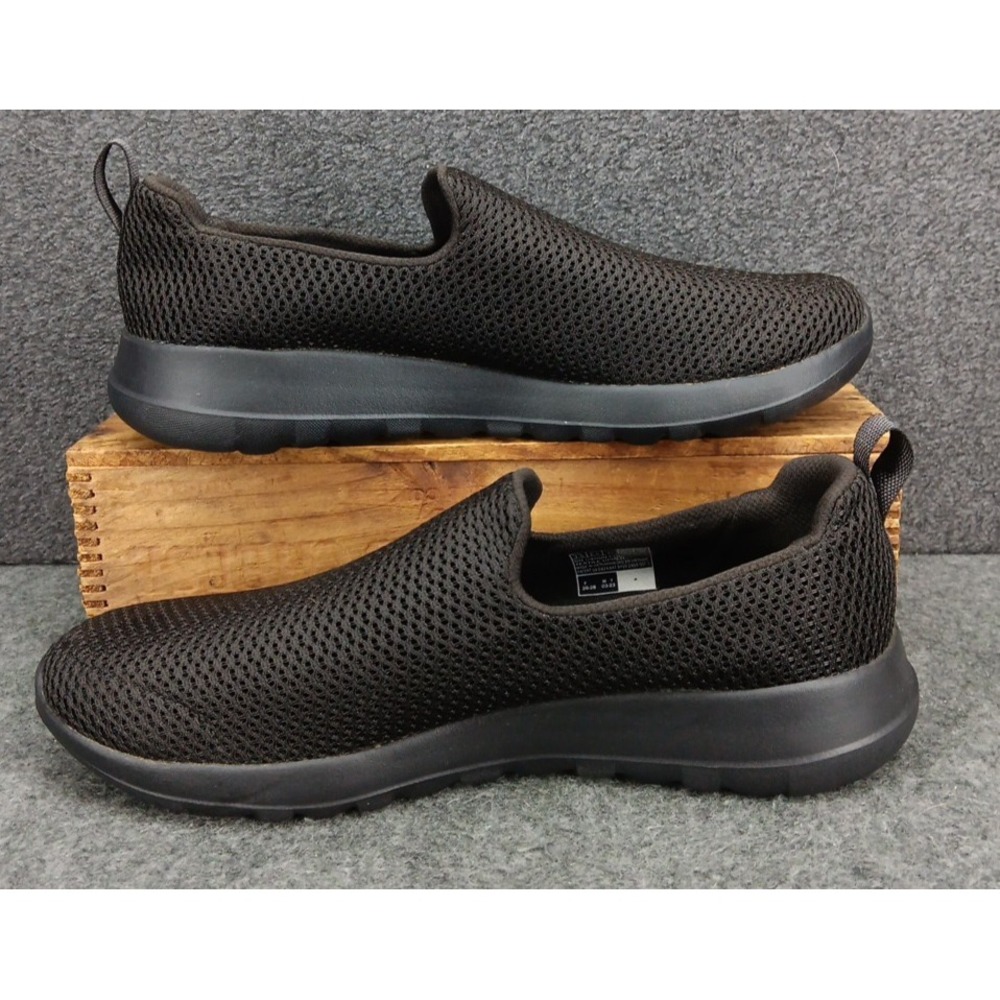 Skechers Go Walk Max Goga Mat‎ Mens Size 7.5 Black Slip-On Walking Shoes Sneaker
